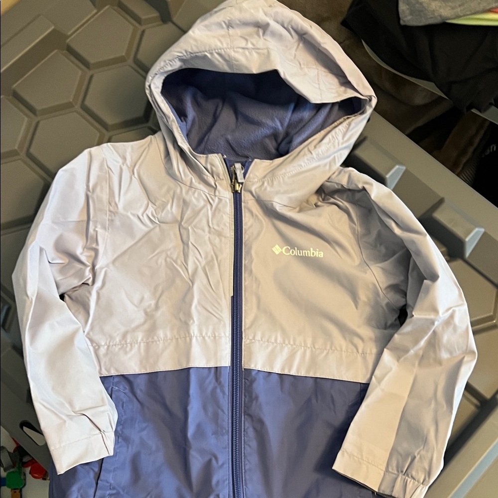 Columbia Two-Tone Hooded Windbreaker - Light Gray & Navy Blue